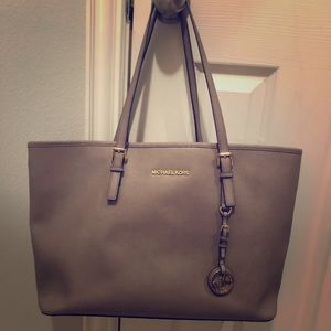 Michael Kors Tote